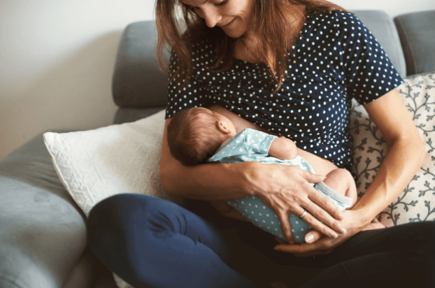 Nutrition for pregnant and breastfeeding women: exclusive breastfeeding and complementary feeding